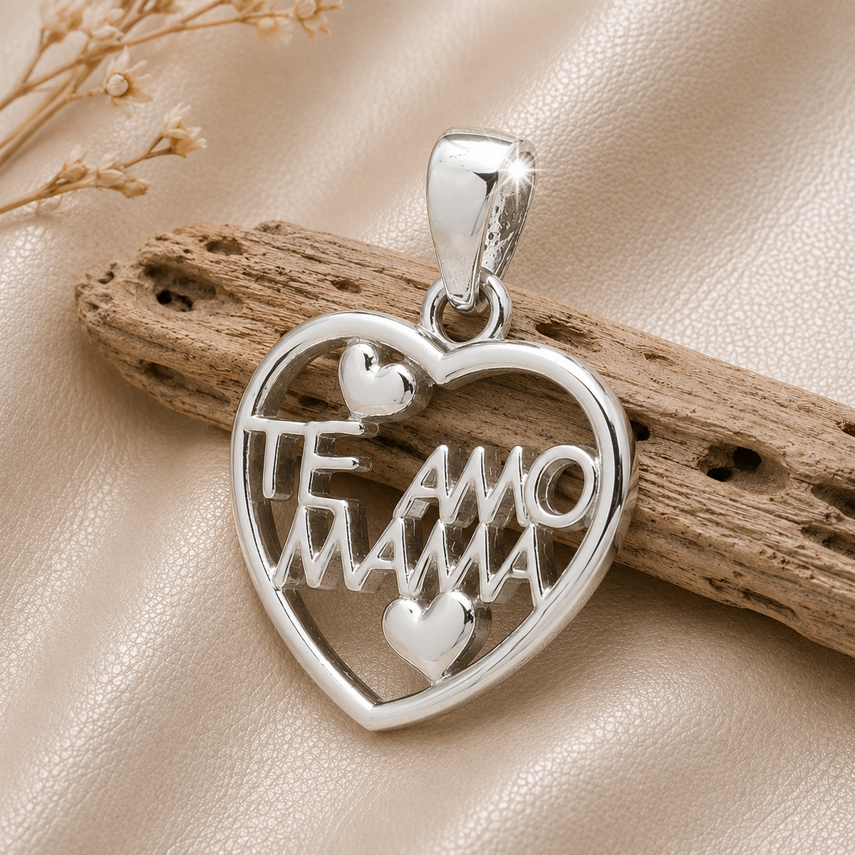 Colgante Corazón "Te Amo Mamá" en Plata 925