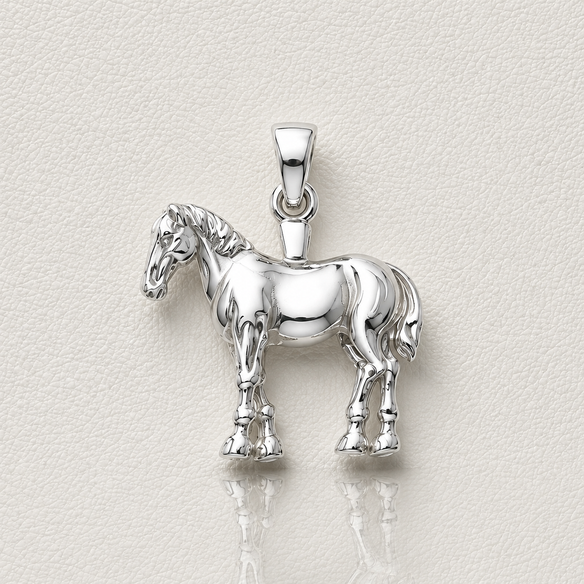 Colgante Caballo Esculpido en Plata 925