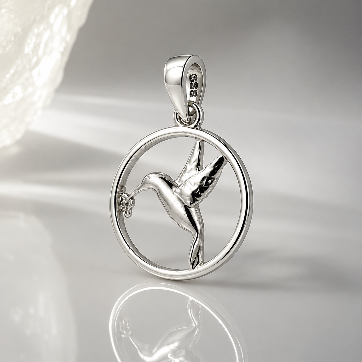 Colgante Colibrí Calado 13mm en Plata 925