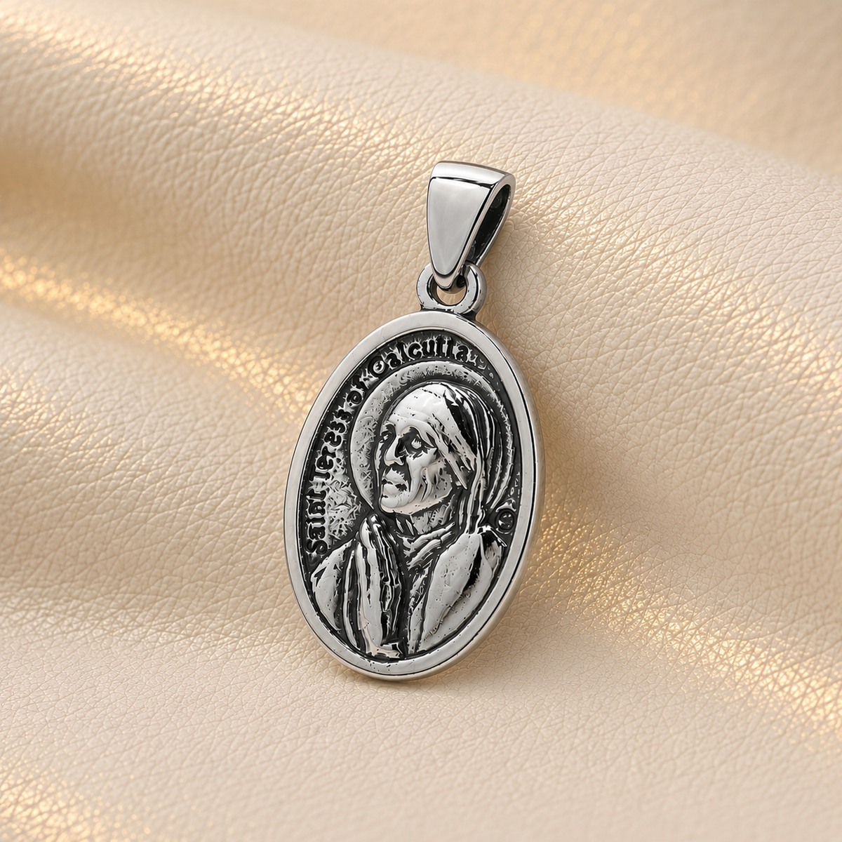 Colgante Medalla Santa Teresa de Calcuta Plata 925
