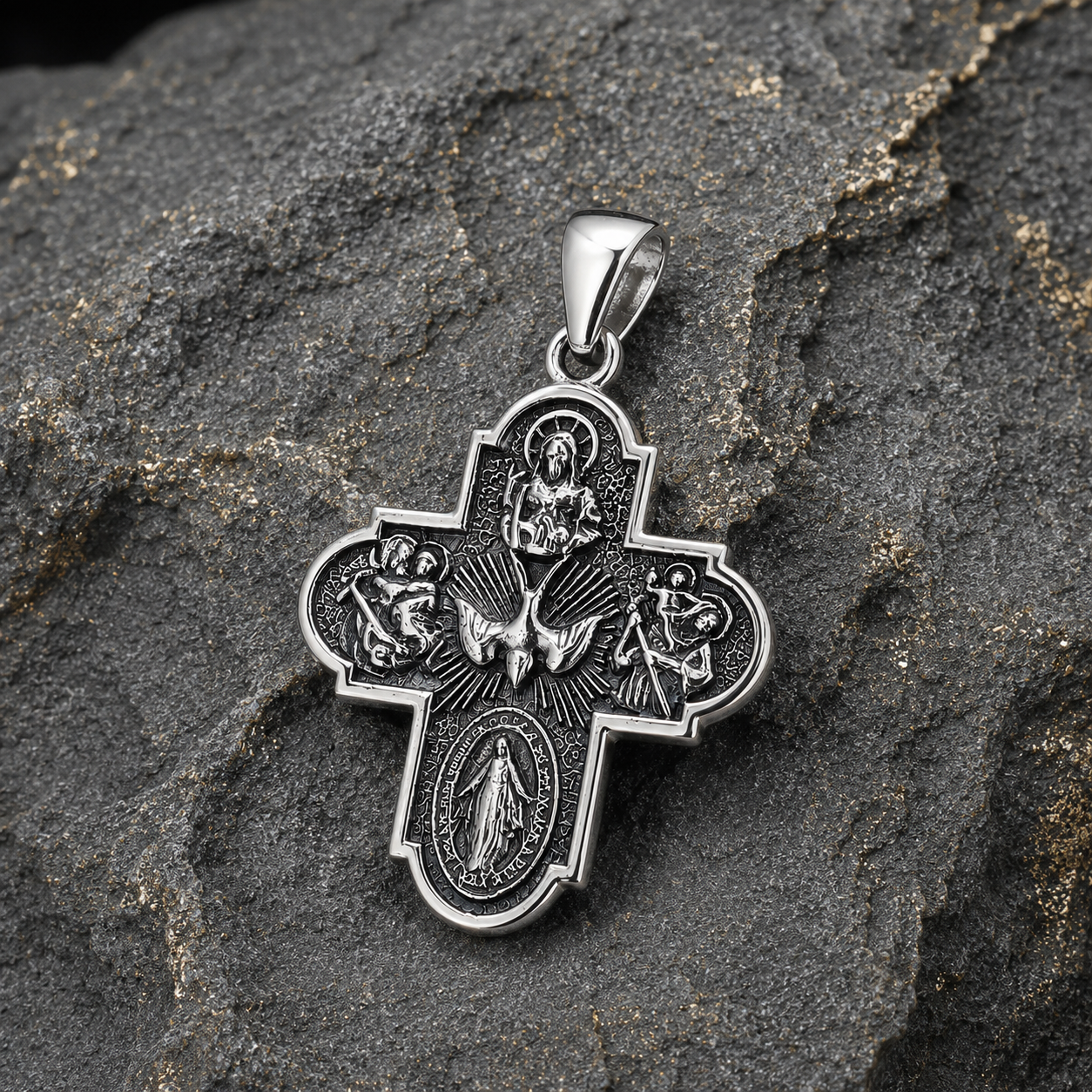 Colgante Cruz Novena con Relieve en Plata 925