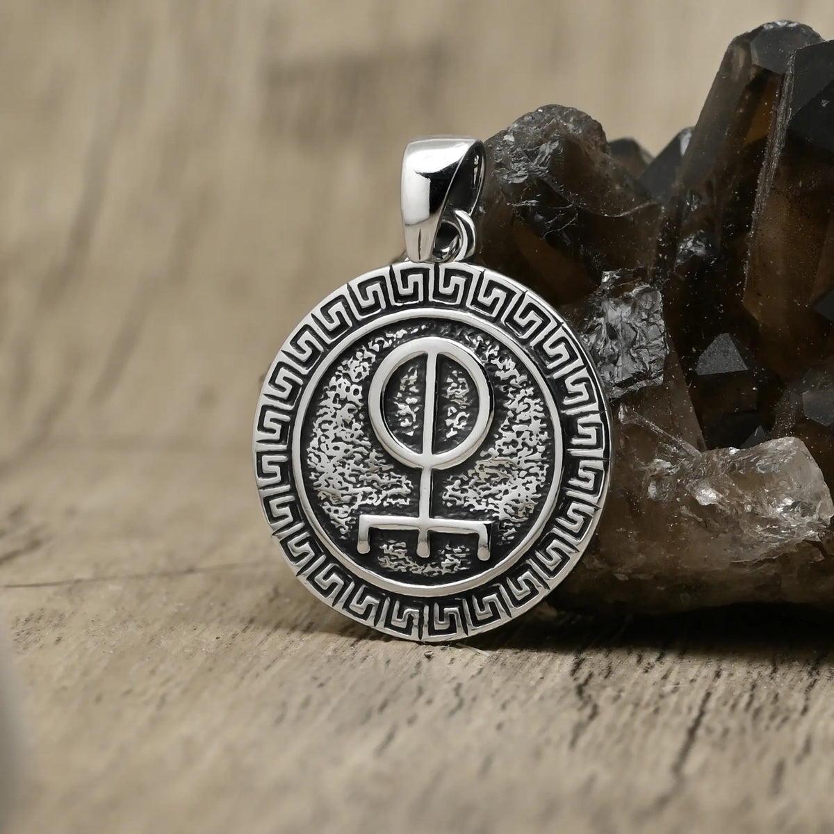 Colgante Runa Del Amor con Greco 21mm en Plata 925